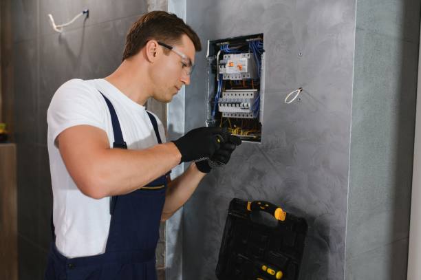 Best Circuit Breaker Repair  in Ozk, AR